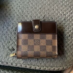 Louis Vuitton authentic damier ebene Wallet